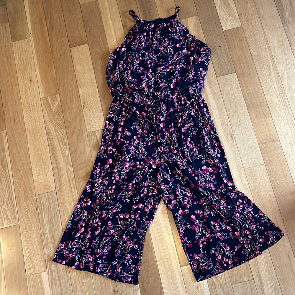 Floral halter jumpsuit, ankle length. zipper in the back